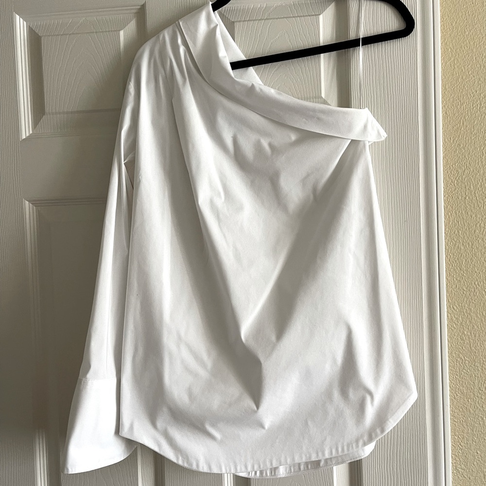 Banana Republic White Off Shoulder Long Sleeve Shirt (size 8)